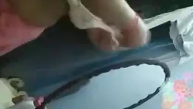 Desi Indian Bhabhi nude show on live cam in front of family. Screenrecording