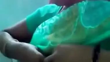 There's no problem for XXX Indian wife to pull sari up for loved man