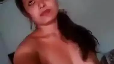 Desi aunty nude show selfie video taken for her secret lover