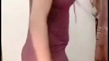 Desi wench strips when dancing at private XXX party at the hotel