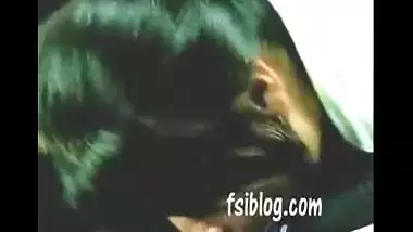 Office sex – Desi secretary sucking her zonal manager’s dick