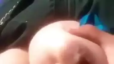 Big-boobed Desi village wife showing her big boobs XXX outdoors