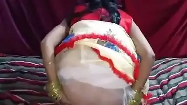 Indian Desi Bhabhi, Desi Bhabhi And Indian Bhabhi - Nayi Naweli Dulhan Ki Mari Bade Bhaiya Ne Gand