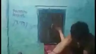 Caught as Indian village wife gets sex with brother-in-law, Desi mms video