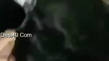 Sexy desi college girl sucking bf cock on his room mms leaked