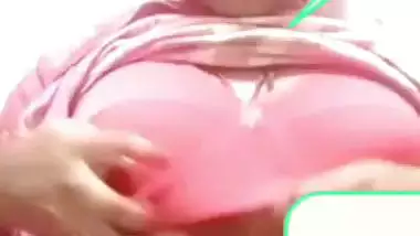 Cheating chubby wife topless viral video calling lover