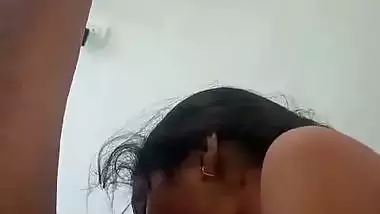 Lover makes his GF suck his dick in the Tamil sex video