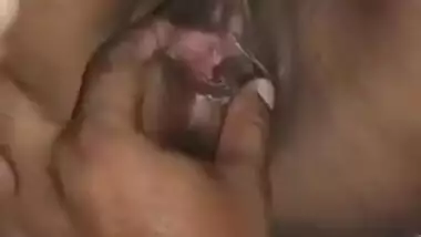 Sri Lankan Girl Enjoying While Her BF Squeezing Boobs and Analyzing Her Pussy