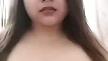 Chubby tanker maal huge boobs showing on video call