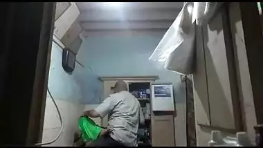 Desi teen comes to a XXX doctor who has sex with her in his office