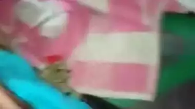 Desi cutie is fucked by XXX lover on camera in homemade MMS video