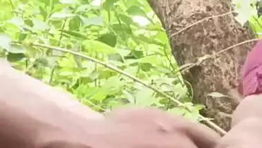 Village lady experiencing desi outdoor sex in the jungle