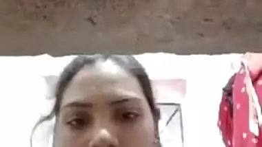 Today Exclusive- Horny Village Bhabhi Record Her Nude Video For Fans