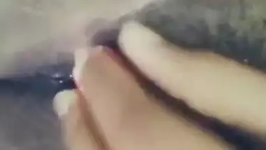 Today Exclusive-super Hot Lankan Girl Record Her Pussy Fingering Selfie Part 1