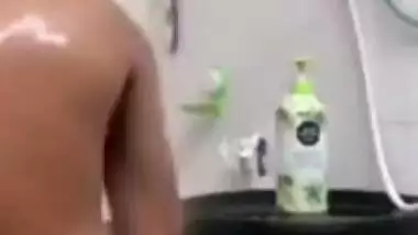 Instagram Tamil Malaysian Girl Bath 2 video merge