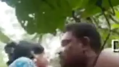 Desi village couple sex in jungle recorded