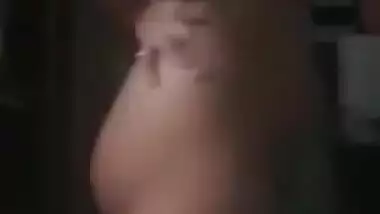 Desi girl show her ass and boob