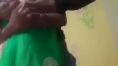 Girlfriend in saree lets boyfriend press her big boobs