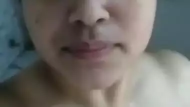 Super hot big boobs girl selfie for boyfriend from bathroom with hindi audio