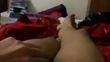 Desi52 indian hot MILF aunty her virgin pussy fingering show bf video